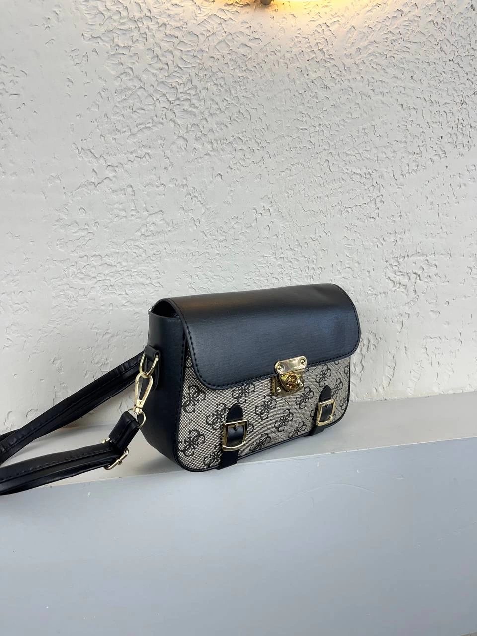 Siyah Renk Vizon Detaylı Kemerli Çanta CB0691