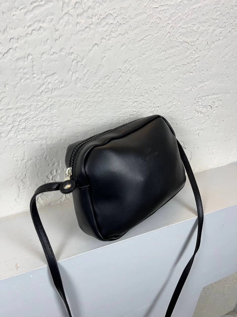 Siyah Renk Yumuşak Deri Çanta CB2025