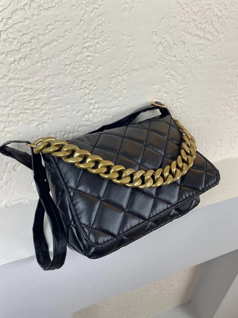 Siyah Renk Zincir Detay Çanta