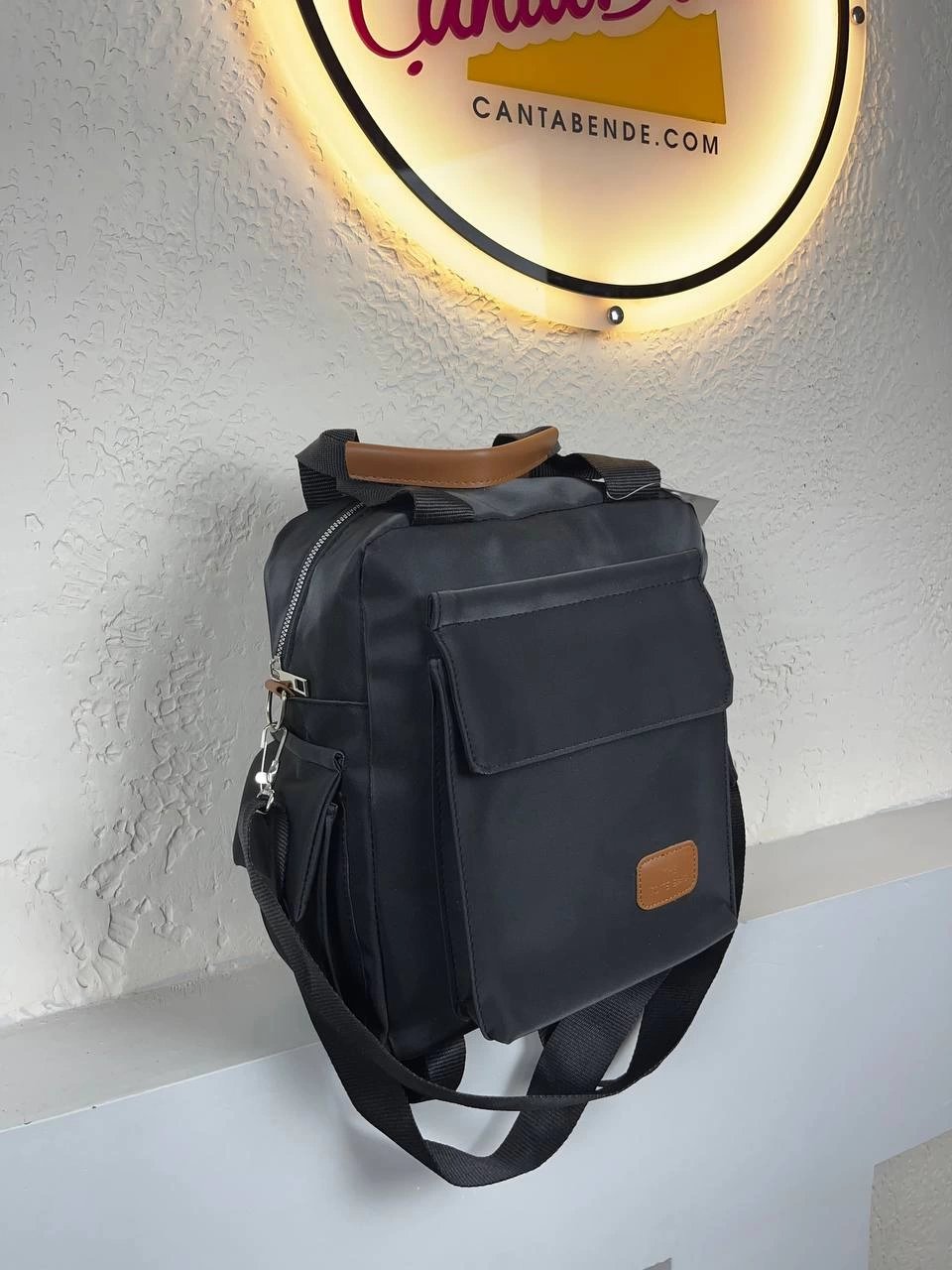 Siyah Tabalı Kalite 2025 Çanta CB63247