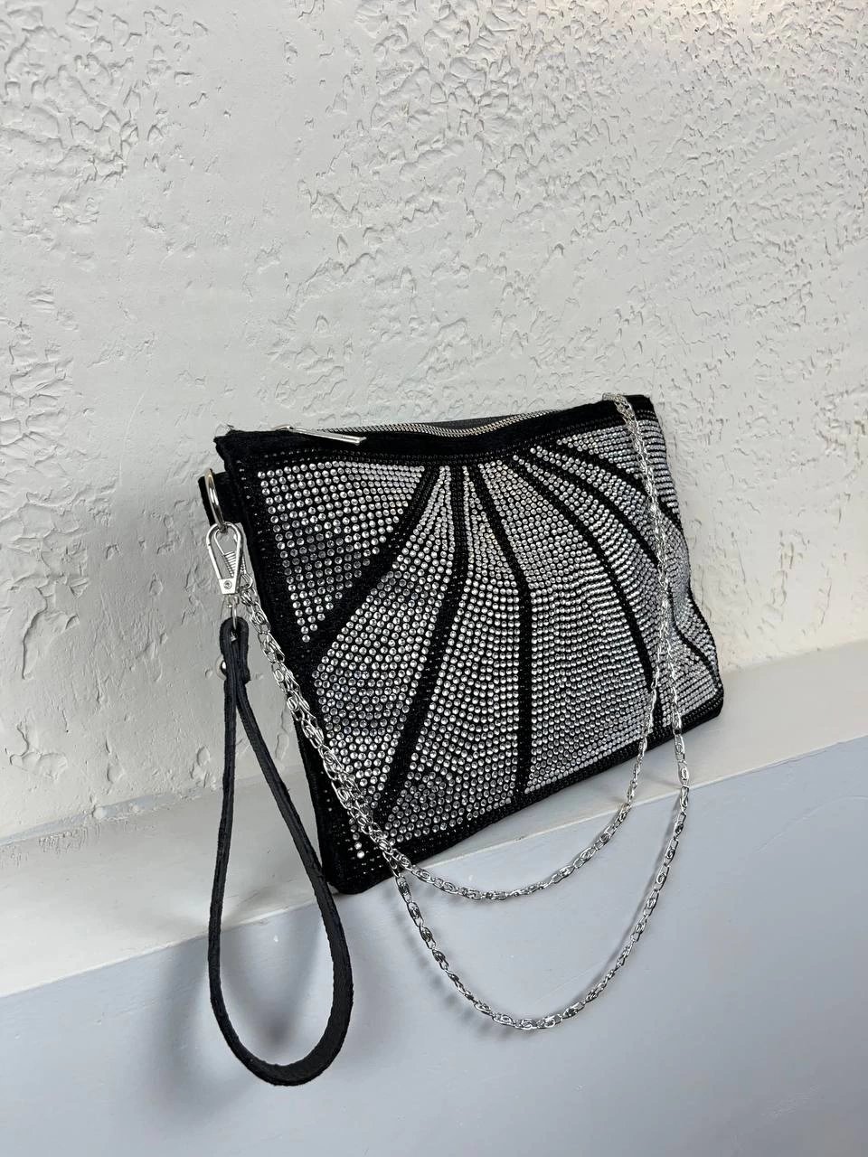 Siyah Taşlı Üçgen Portföy Çanta CB2690