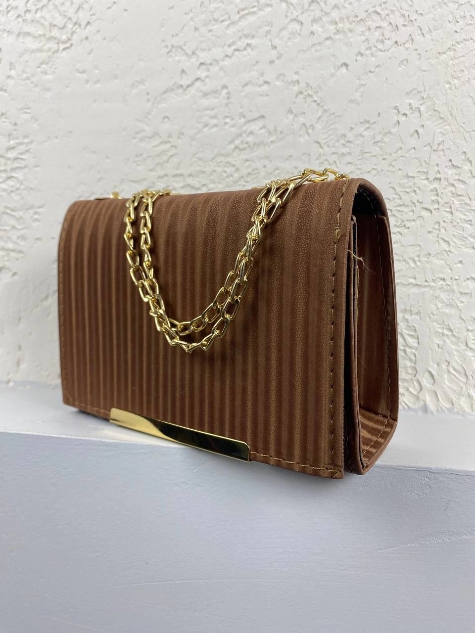 Taba Kalıp Zincirli Kol Çanta