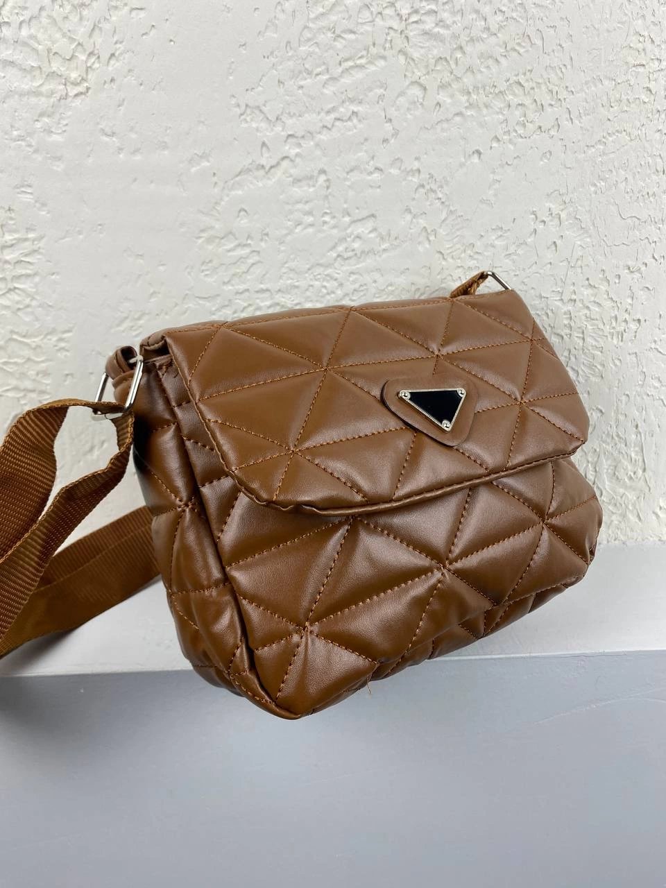 Taba Kapitone Çapraz Çanta 2024