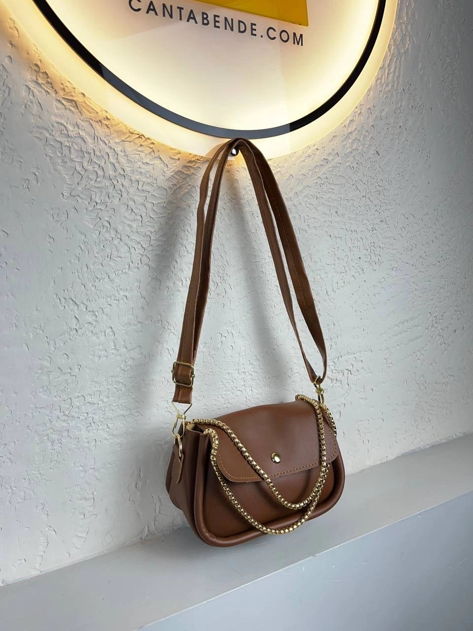 Taba Renk Yeni Sezon Zincir Detaylı Çanta CB2071