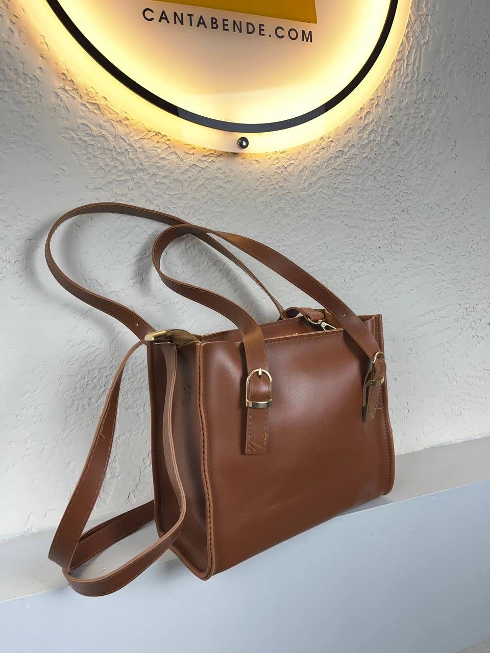 Taba Renk Yumuşak Deri Çapraz Çanta CB7901