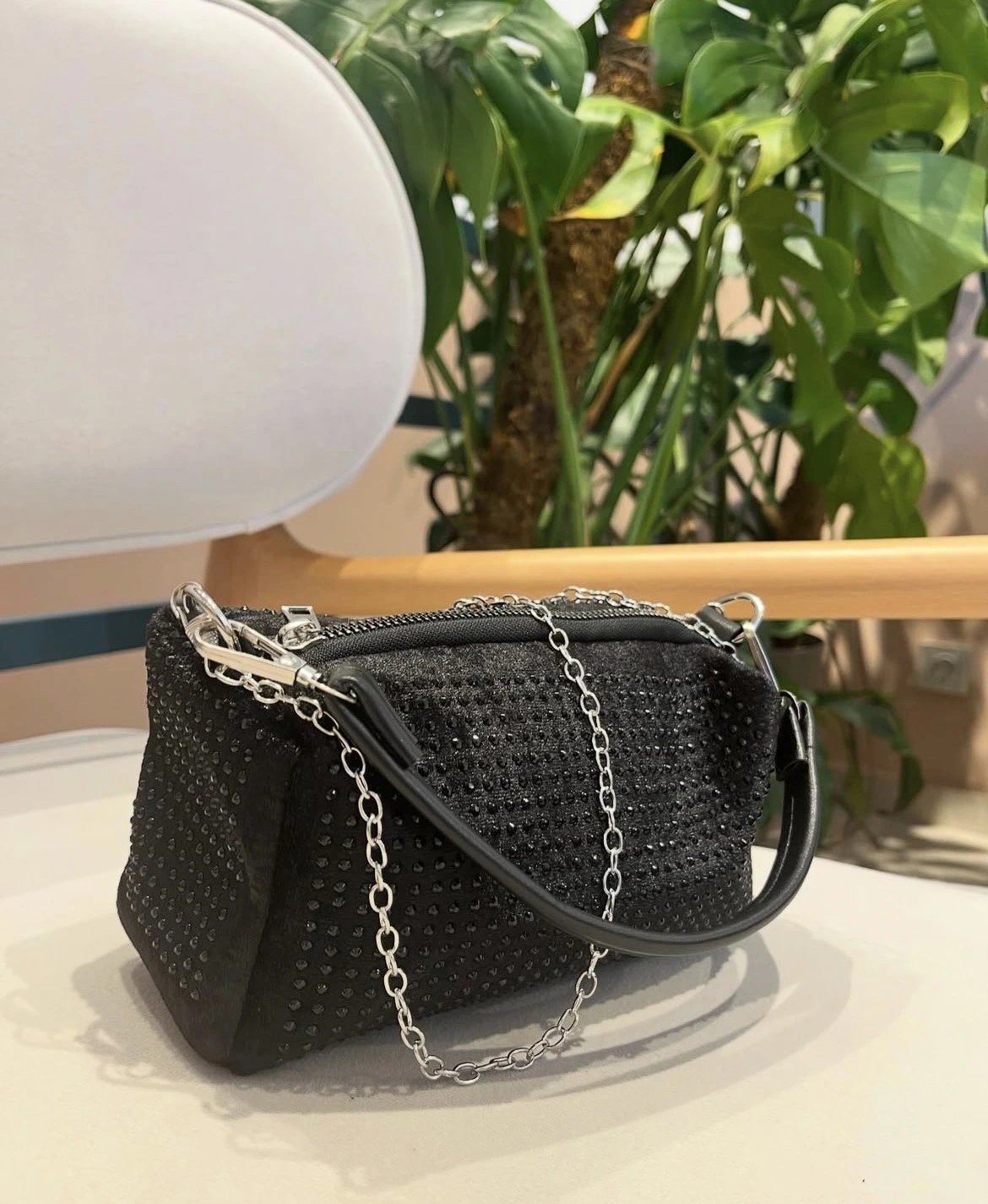 Taşlı Siyah Renk Taşlı Zincirli Çanta CB1230