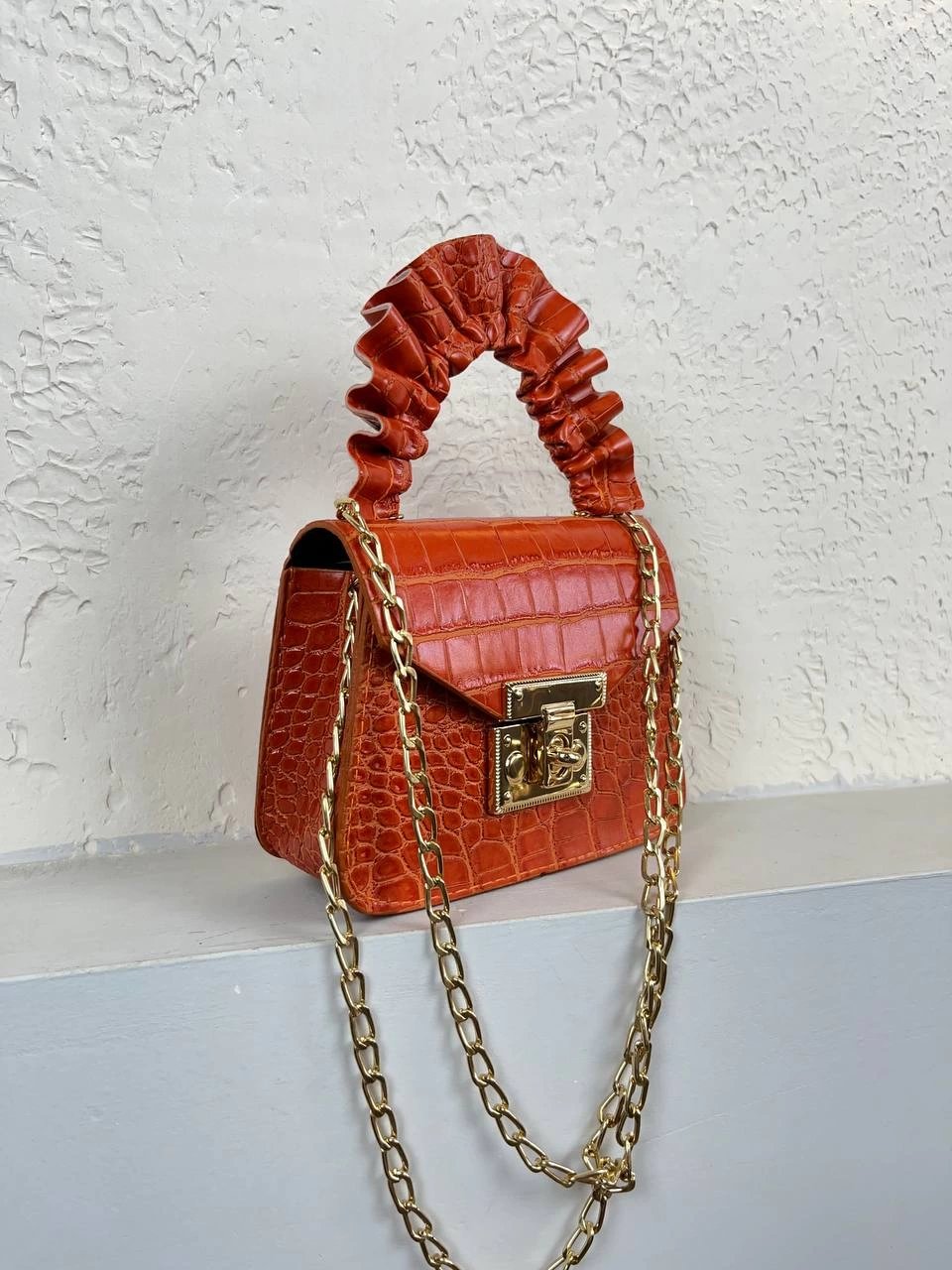 Turuncu Zincirli Mini Çanta