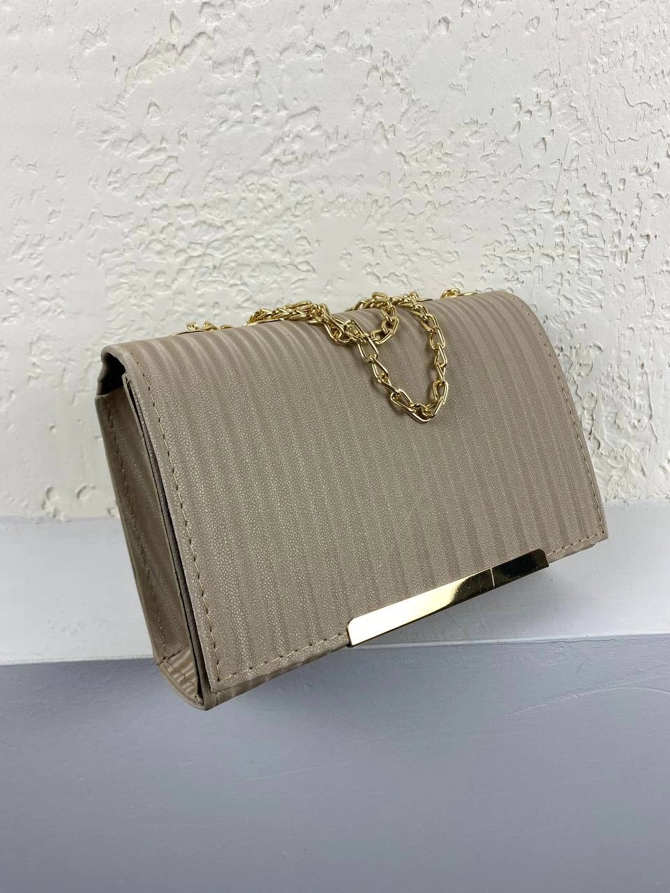 Vizon Kalıp Zincirli Kol Çanta