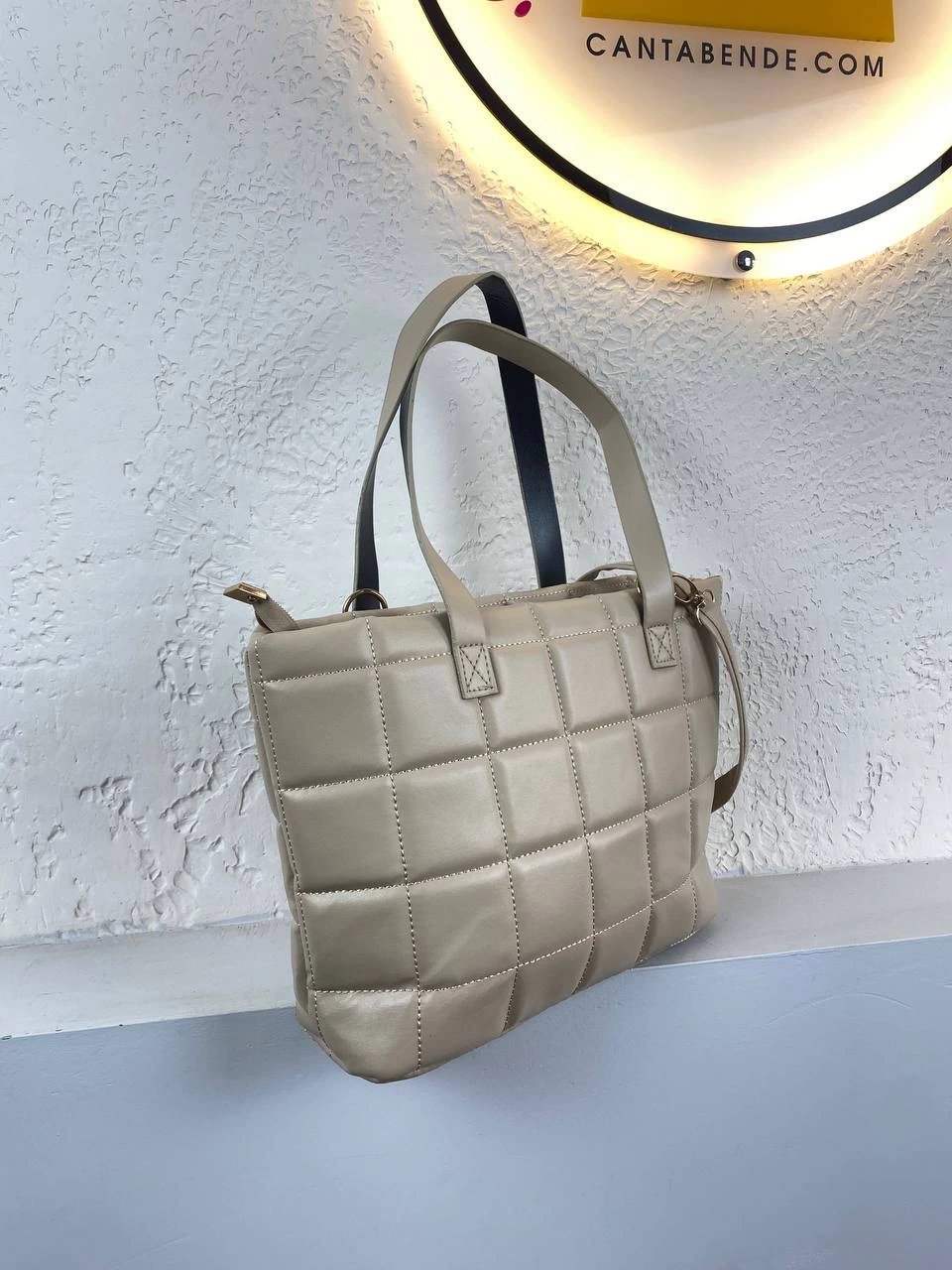 Vizon Kapitone Kol Çanta CB2024