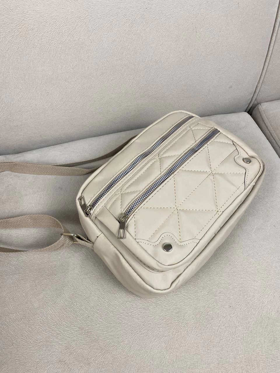 Krem Renk 3 Bölmeli Çapraz Çanta CB6955