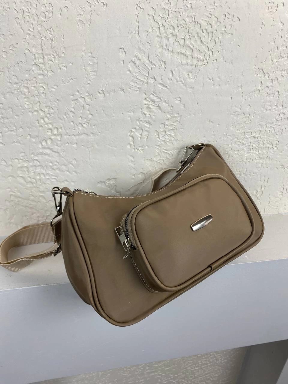 Vizon Renk Cepli Kol Çanta