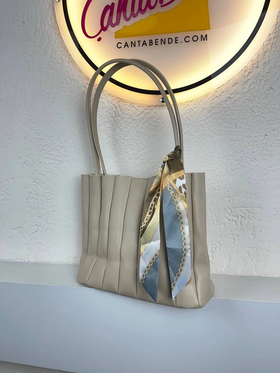 Vizon Renk Fularlı Yavrulu Lüx Kalite Çanta CB6397