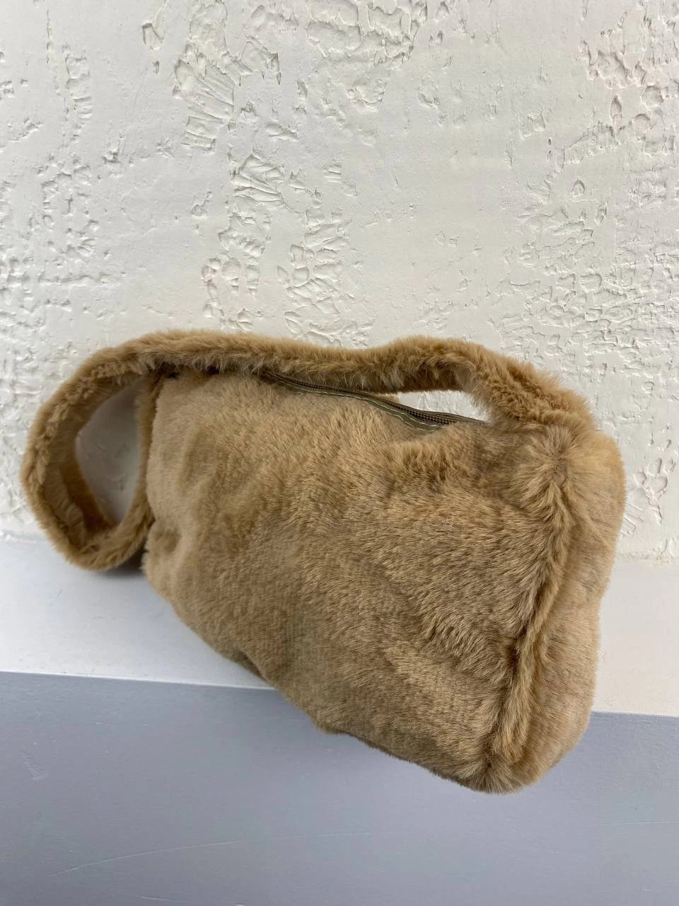 Vizon Renk Peluş Kol Çanta