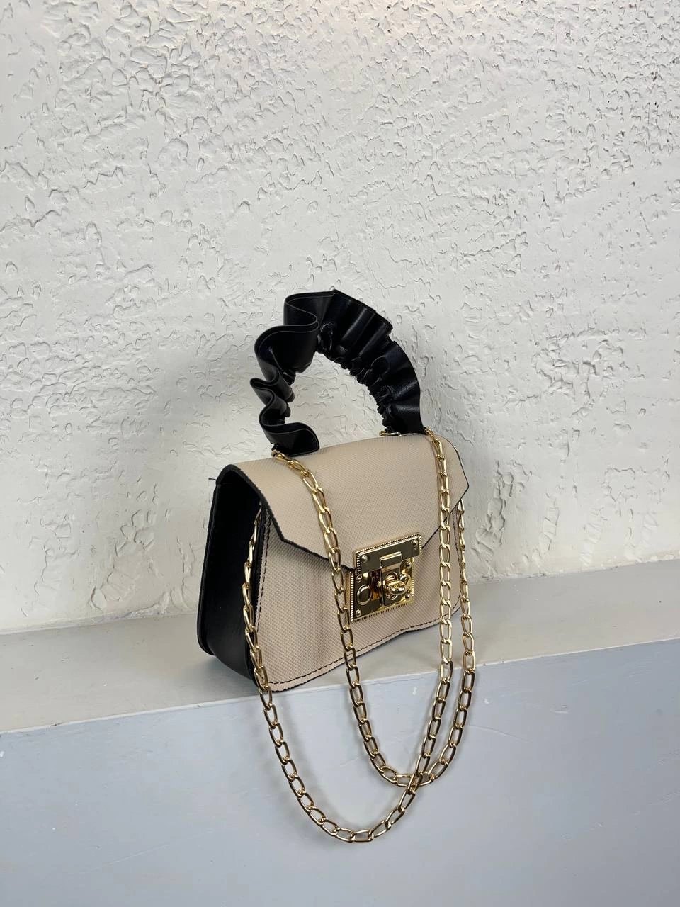 Vizon Renk Siyah Sap Mini Zincirli Çanta CB5796