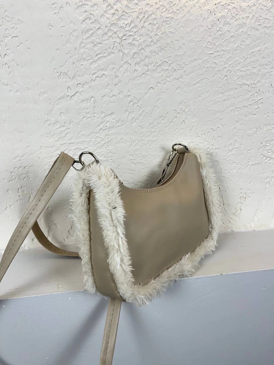 Vizon Renk Yeni Yumuşak Deri Yanları Peluş Çanta CB6397