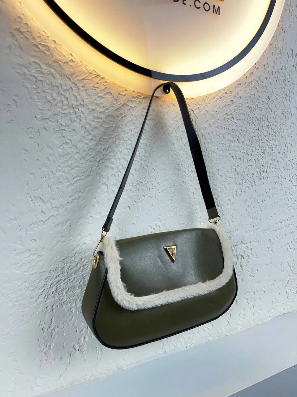 Yeşil Baget Peluş Detaylı Çanta CB1273