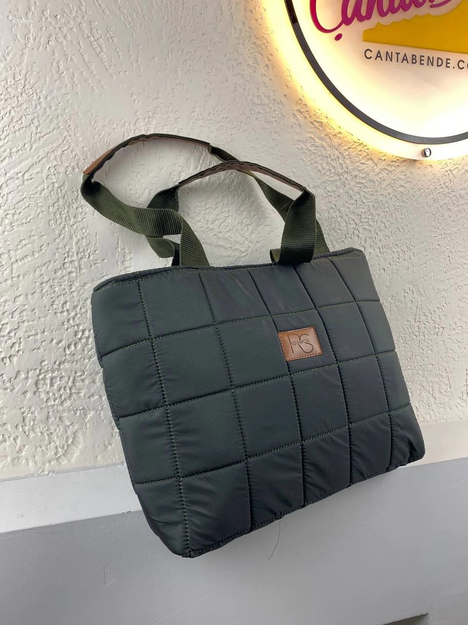 Yeşil Renk Büyük Boy Kampanyalı Paraşüt Kol Çanta CB96278