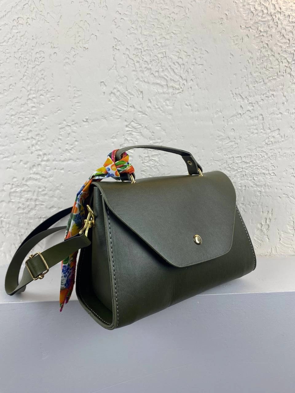 Yeşil Renk Kalıp Çanta