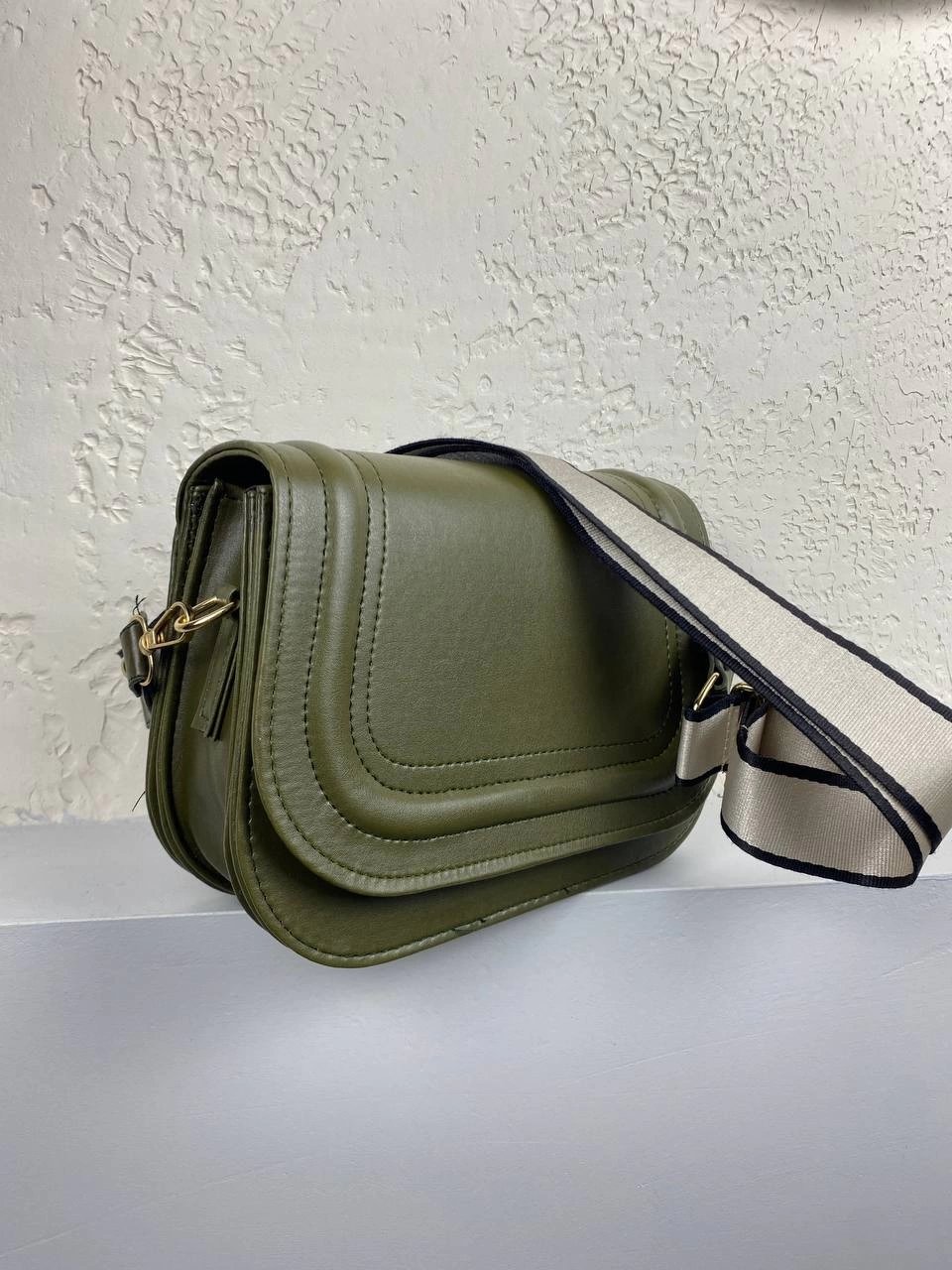 Yeşil Renk Kaliteli Çanta