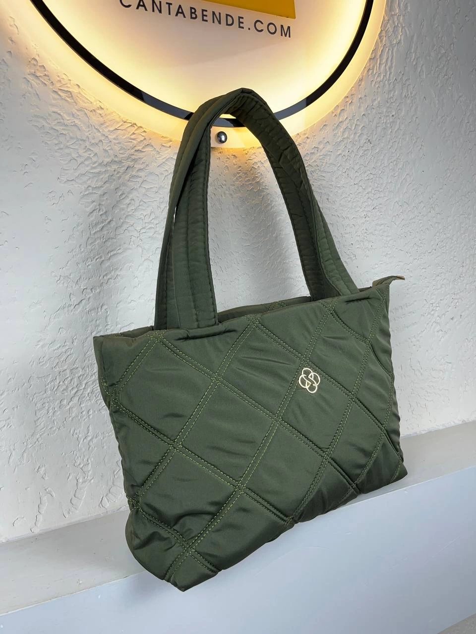 Yeşil Renk Kapitone Kol Çanta CB7770