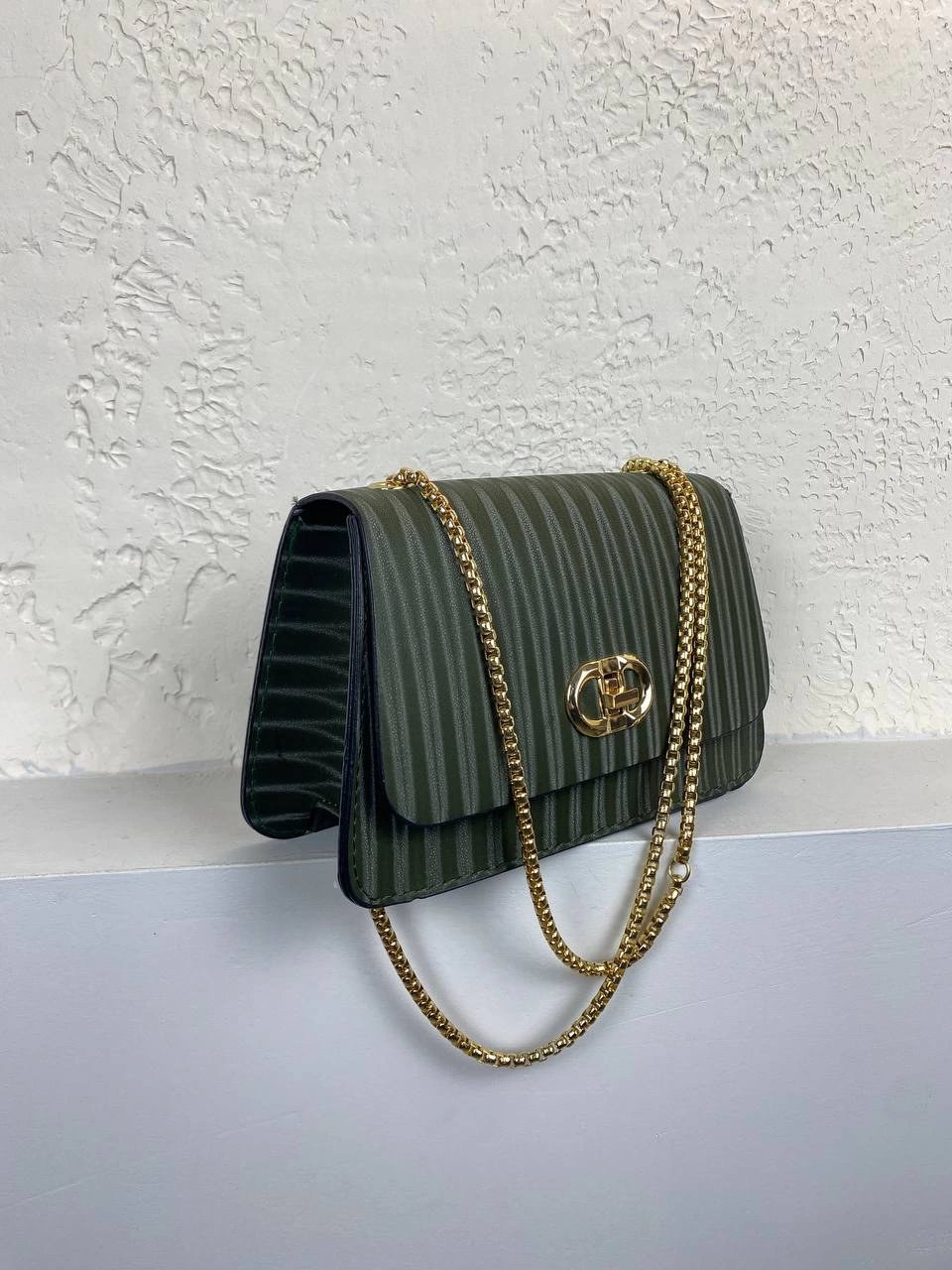 Yeşil Renk Zincirli Çapraz Çanta