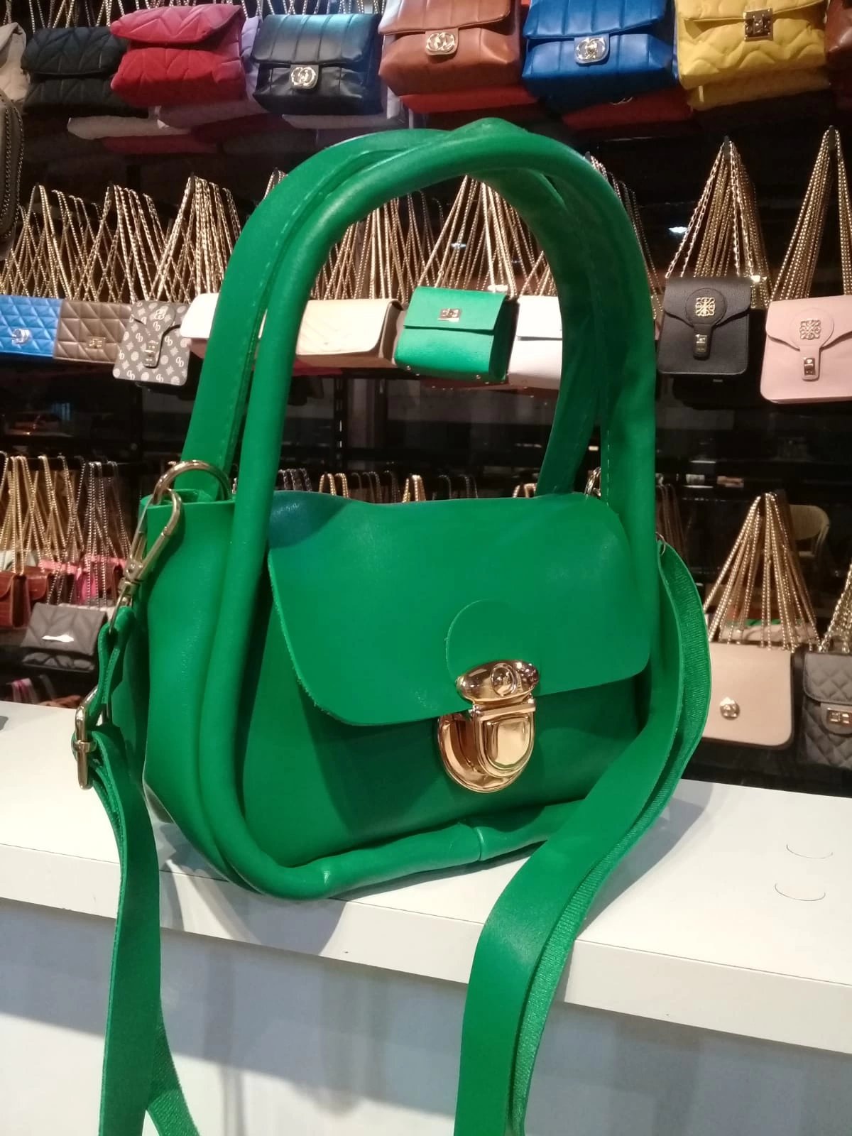 Yeşil Renk Yumuşak Deri Kampanya Çanta CB2002