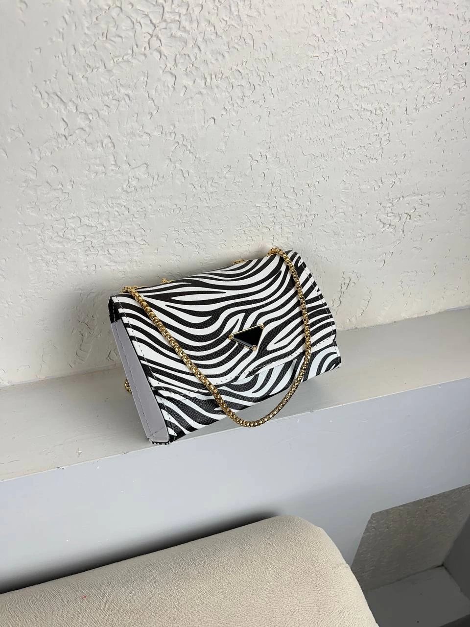 Zebra Renk YENİ KAPİTONE DMN ZİNCİRLİ Çanta CB5247