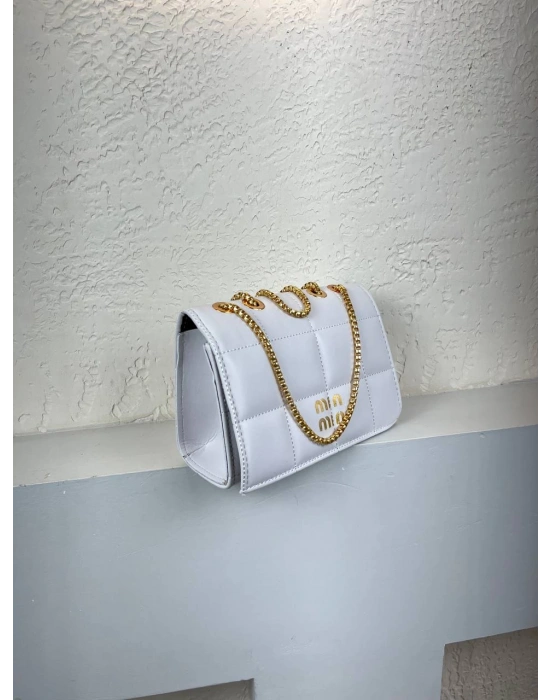 Beyaz Renk MUI Kapitone Zincirli Çanta CB7496