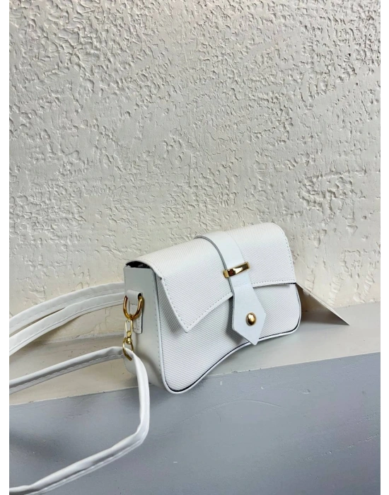 Beyaz Renk Tokalı Çanta CB65446