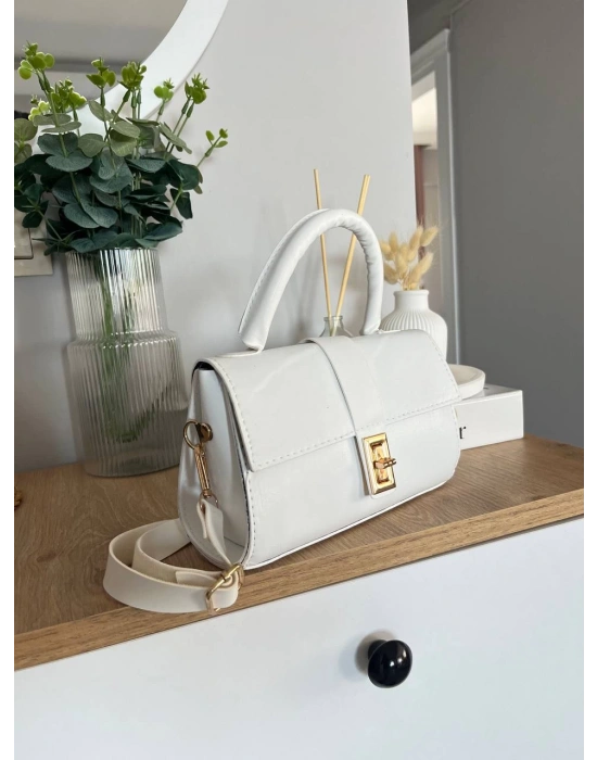 Beyaz Renk YENİ Çanta SARE2025