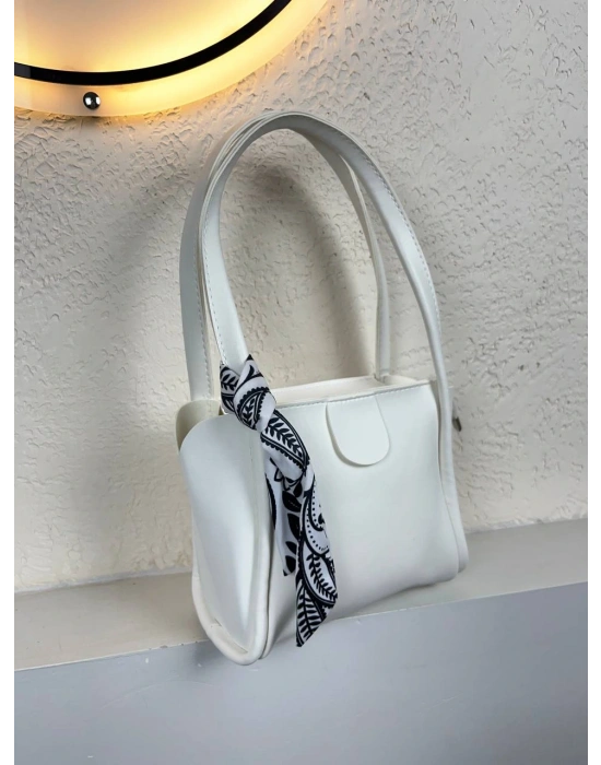 Beyaz Renk Yeni Fularlı Kol Çanta CB1444