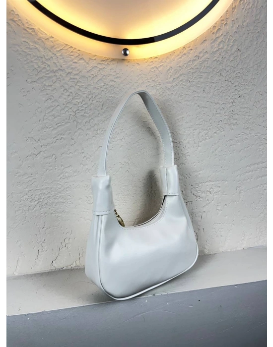 Beyaz Renk Yumuşak Deri Baget Çanta CB2543