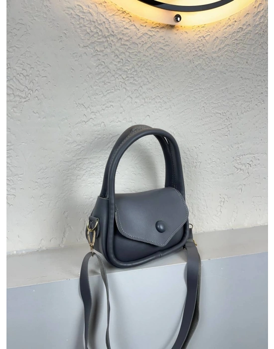 Gri Renk Yumuşak Deri Kampanya Çanta CB3663