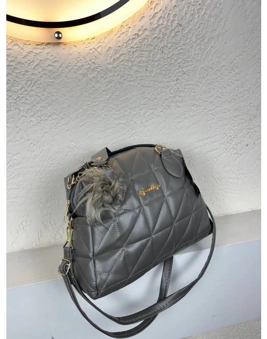 Koyu Gri  Ponpon hediyeli Zincirli Çapraz Çanta CB7826