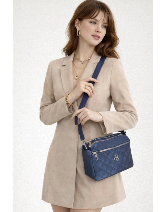 Lacivert Renk 3 Bölme Kapitone Çanta CB90113