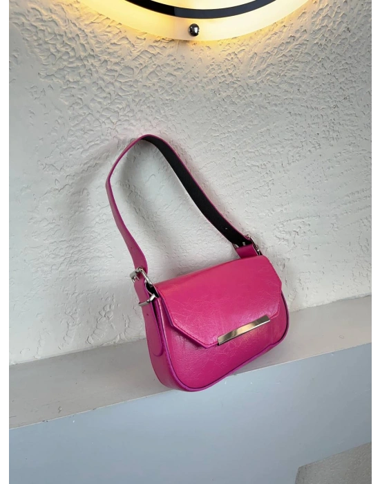 Pembe Renk Önü Metal Kalıp Çanta CB8459