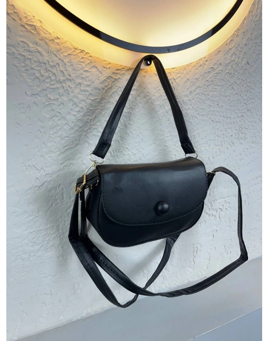Siyah Renk Düğmeli Çapraz Çanta CB98422