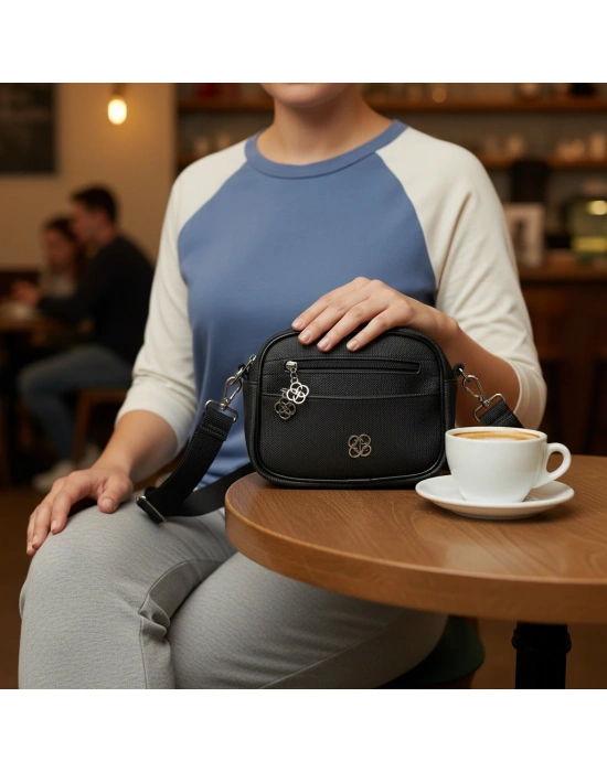 Siyah Renk Lakos 3 Bölme Çanta CB28177