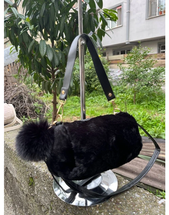 Siyah Renk PONPON PELUŞLU Çanta CB82191