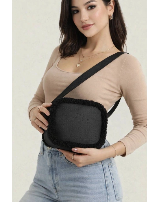 Siyah Renk Yanları Peluş Çanta CB88141