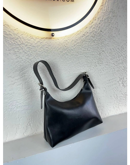 Siyah Renk Yumuşak Baget Çanta CB9713