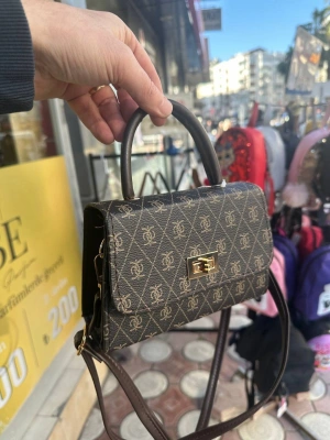Kahve Renk Kalıp Kilitli Çanta CB09141