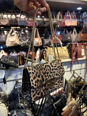 Leopar Zincir Detaylı Çapraz Çanta CB9103