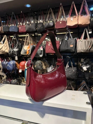 Kırmızı Renk Yeni Sezon BAGET Çanta CB87214