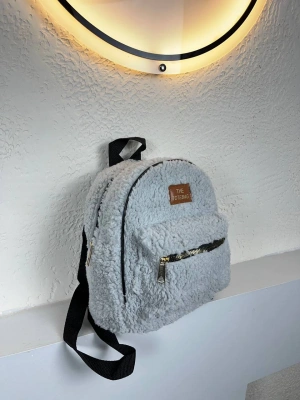 Açık Gri Peluş Sırt Çanta CB8527