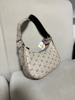 Açık Vizon Renk Yeni Kalite BAGET CB41314