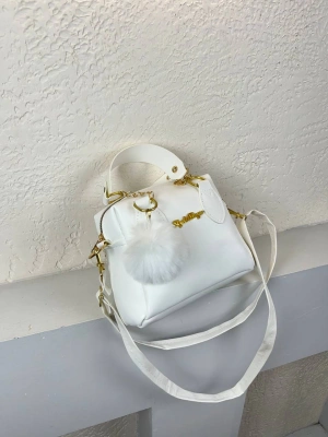 Beyaz Ponponlu Çanta CB9899