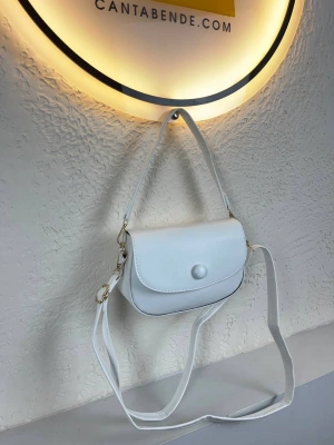 Beyaz Renk Düğmeli Çapraz Çanta CB98422