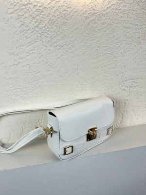 Beyaz Renk Yandan Kemerli YENİ Çanta CB8514