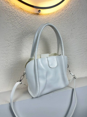 Beyaz Renk Yavrulu Çanta CB5274